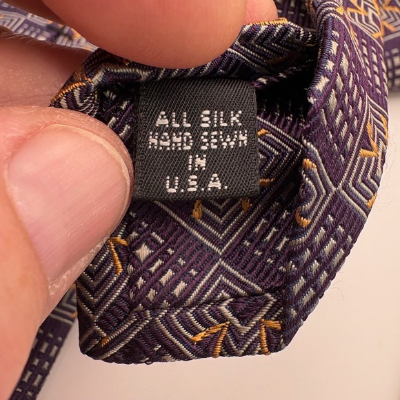Jos A Bank Mens Silk Tie Lot 2 Purple Geometric Red Floral Medallion Hand Sewn - Picture 10 of 11